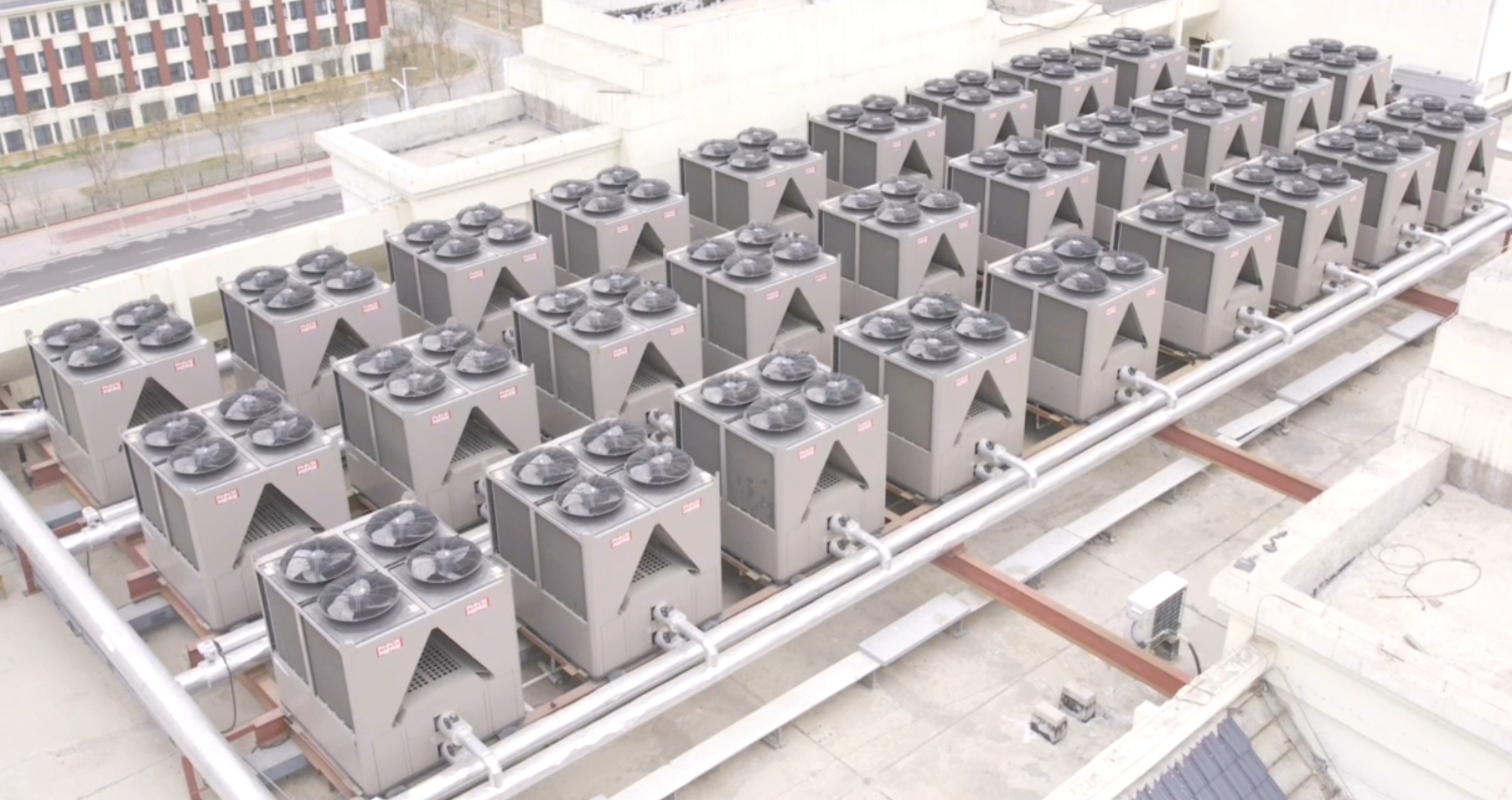 空氣能熱泵：酒店行業(yè)的綠色熱水供應(yīng)方案